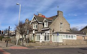 Brentwood Villa Bed And Breakfast